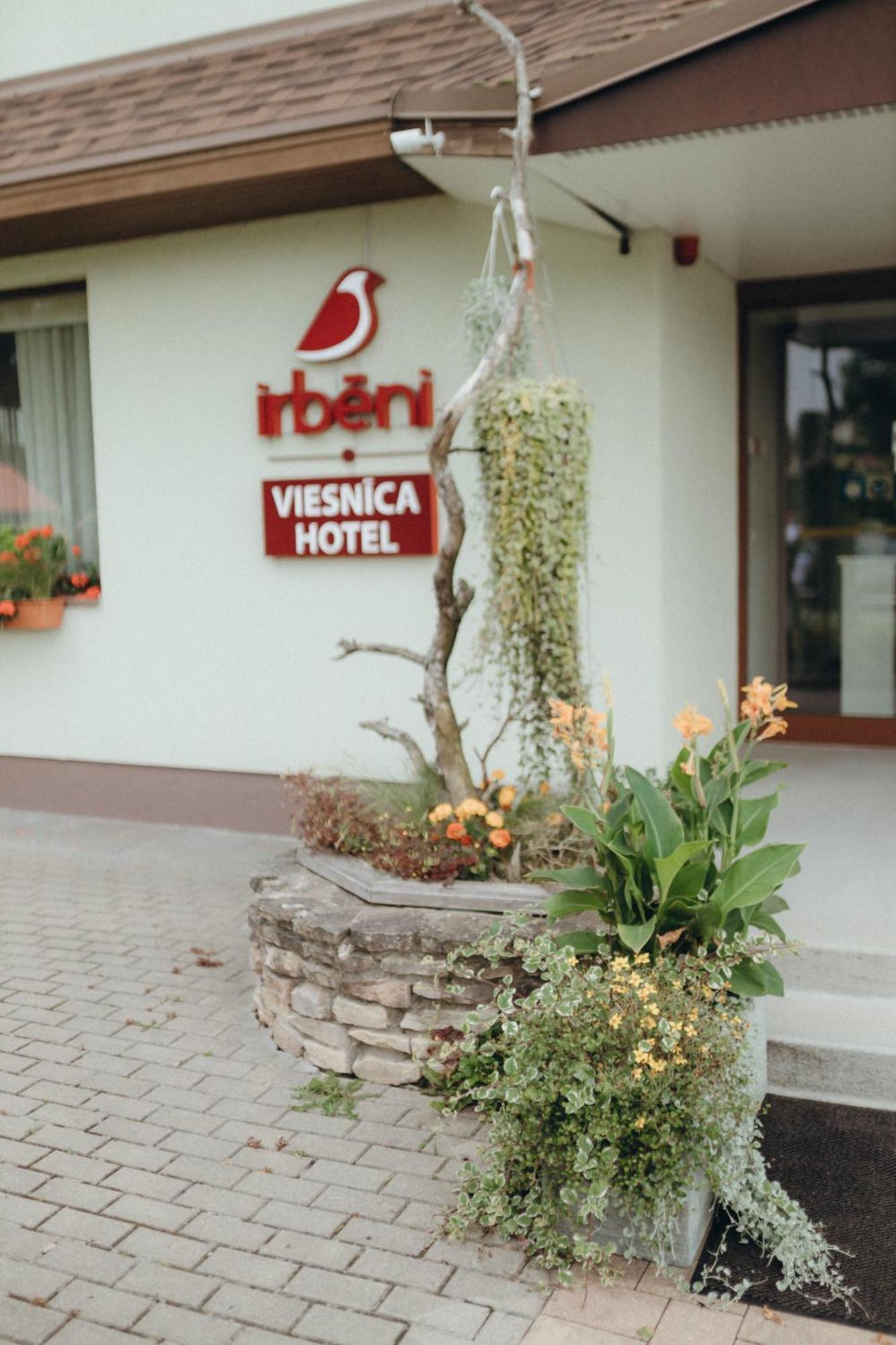 Irbeni Hotel Brivkalni Exterior photo
