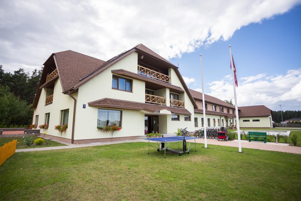 Irbeni Hotel Brivkalni Exterior photo